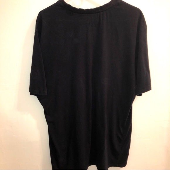 ❌SOLD❌Vintage men pelle pelle t-shirt - Picture 2 of 5